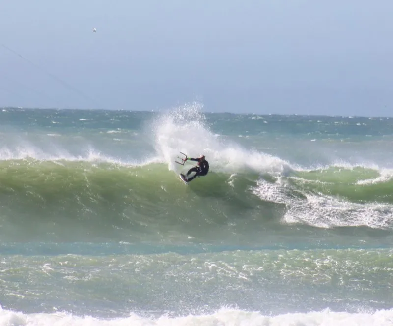 Freestyle kitesurf tricks training at Speed Spot, Dakhla